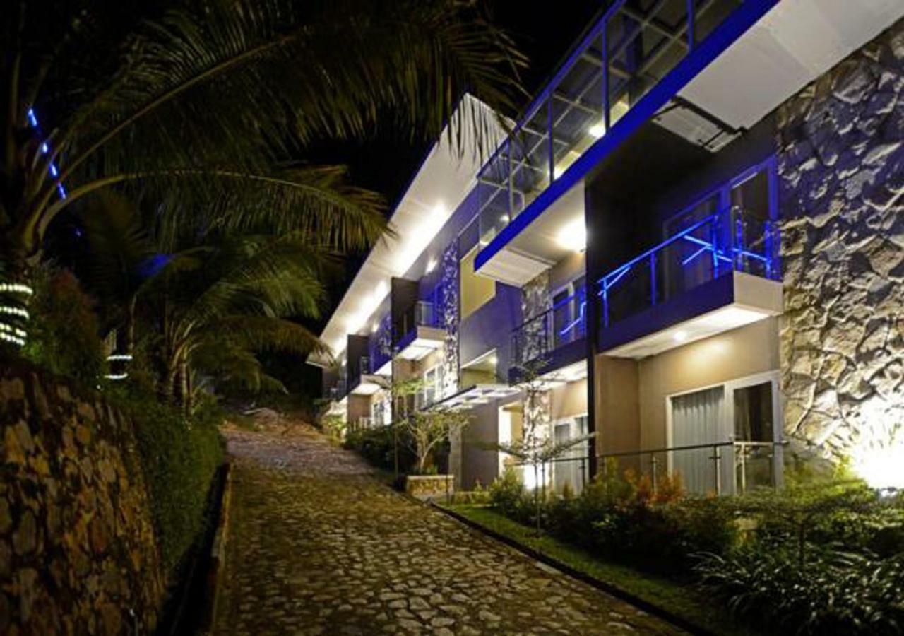 Hotel D'Season Karimun Jawa Karimunjawa Exterior foto